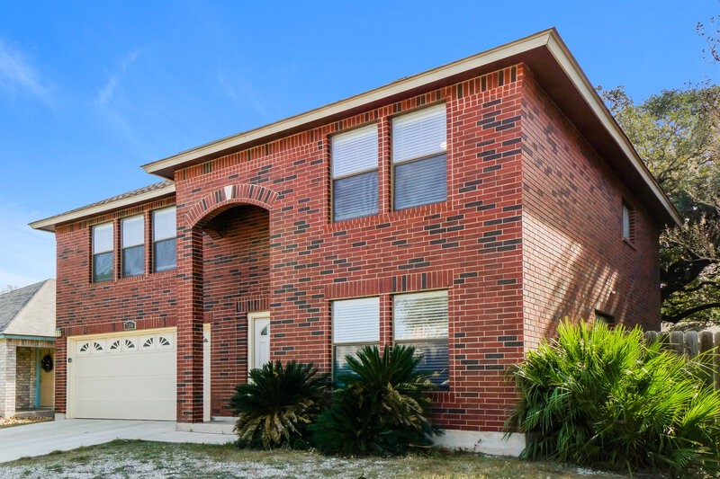 3,600/Mo, 7314 Arbeth Pl San Antonio, TX 78250 Front View
