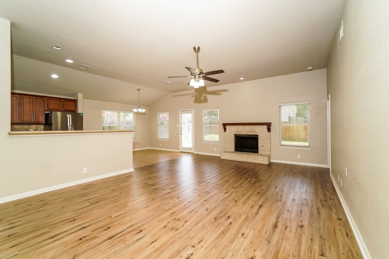 2,175/Mo, 13610 Tivoli Gdns Live Oak, TX 78233 Living Room View