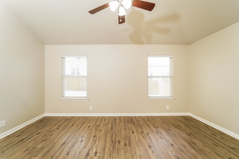 2,175/Mo, 13610 Tivoli Gdns Live Oak, TX 78233 Main Bedroom View