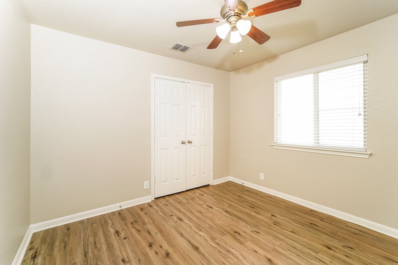 2,175/Mo, 13610 Tivoli Gdns Live Oak, TX 78233 Bedroom View
