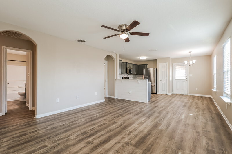 1,425/Mo, 5443 Chase Cyn San Antonio, TX 78252 Living Room View