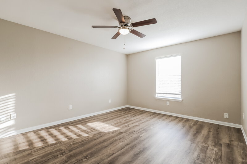 1,425/Mo, 5443 Chase Cyn San Antonio, TX 78252 Main Bedroom View 2