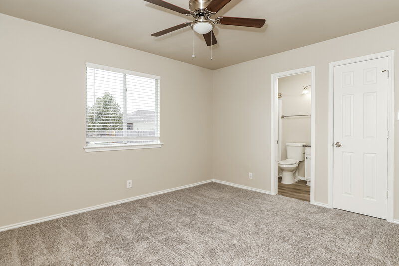 1,510/Mo, 3326 Willet Way San Antonio, TX 78223 Main Bedroom View