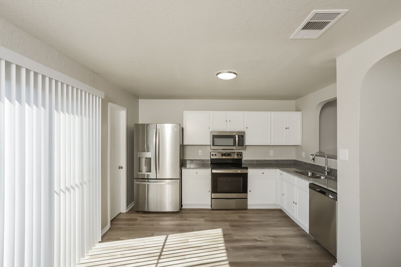 1,680/Mo, 9122 Blazer Pl San Antonio, TX 78245 Kitchen View