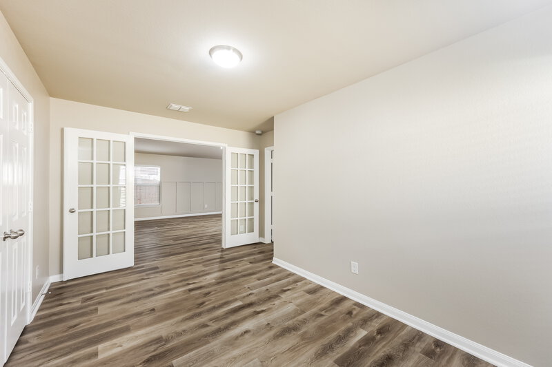 1,990/Mo, 6819 Luckey Path San Antonio, TX 78252 Office View