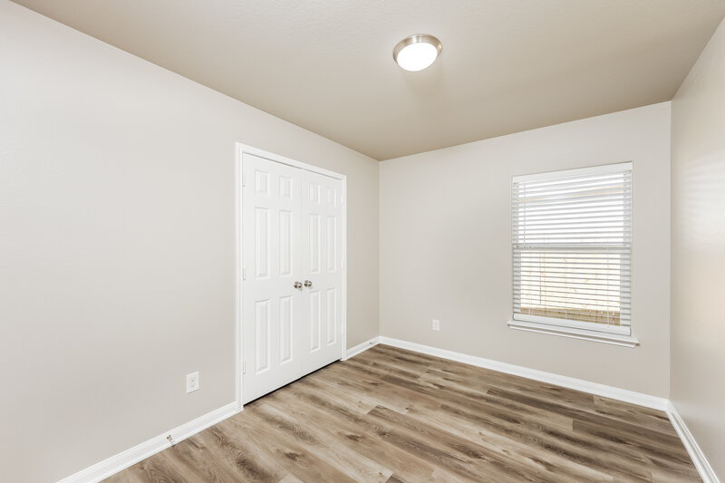 1,990/Mo, 6819 Luckey Path San Antonio, TX 78252 Bedroom View 3