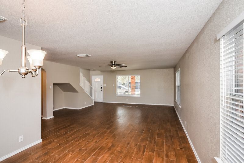 2,060/Mo, 11727 Ripplewood San Antonio, TX 78253 Living Room View 2