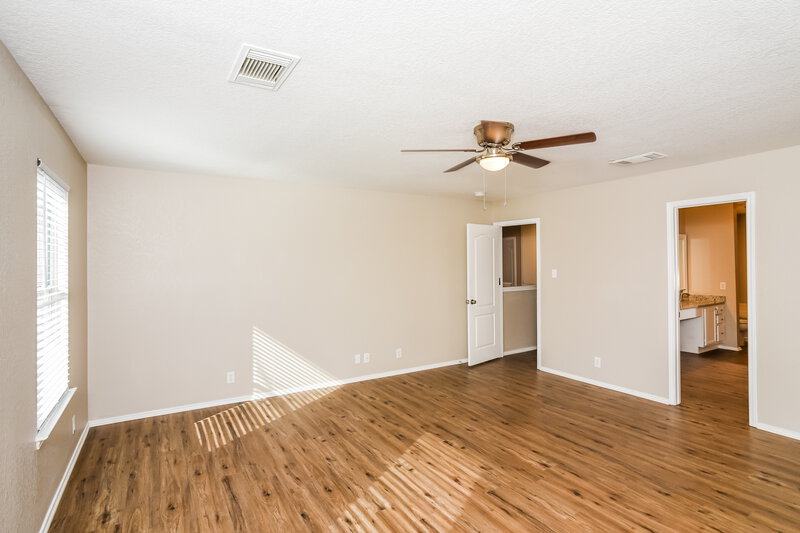 2,060/Mo, 11727 Ripplewood San Antonio, TX 78253 Main Bedroom View 2