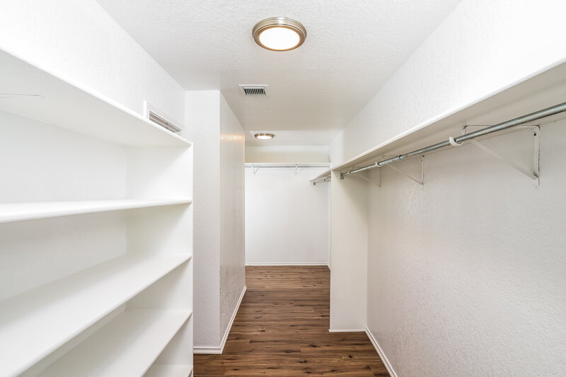 2,060/Mo, 11727 Ripplewood San Antonio, TX 78253 Main Bathroom View
