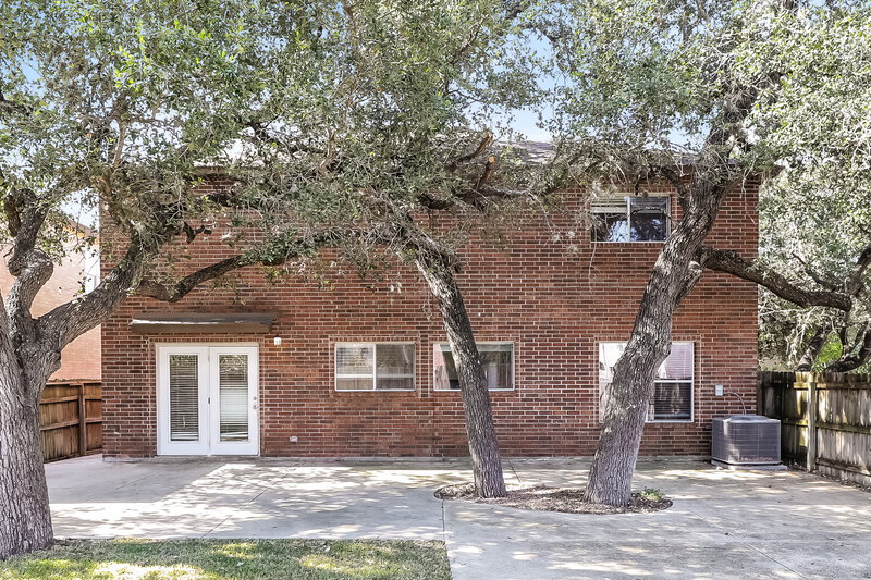1,910/Mo, 11727 Ripplewood San Antonio, TX 78253 Rear View