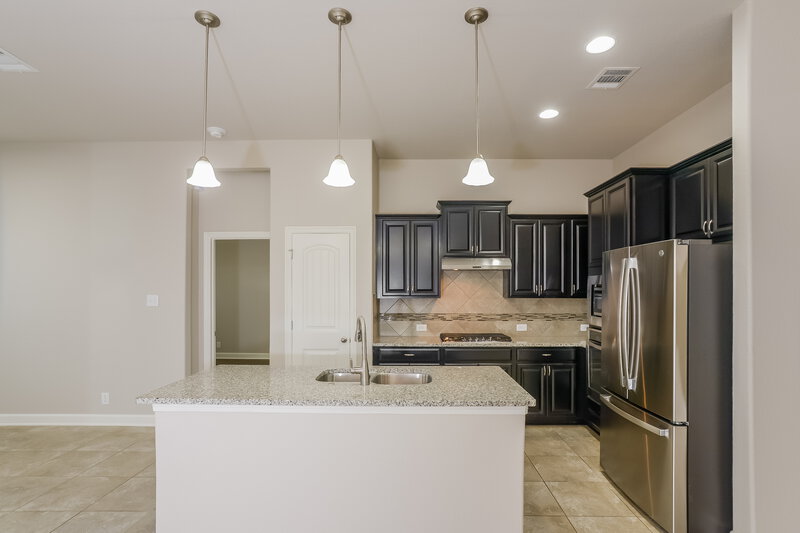 2,060/Mo, 1906 Sirius Grove San Antonio, TX 78245 Kitchen View