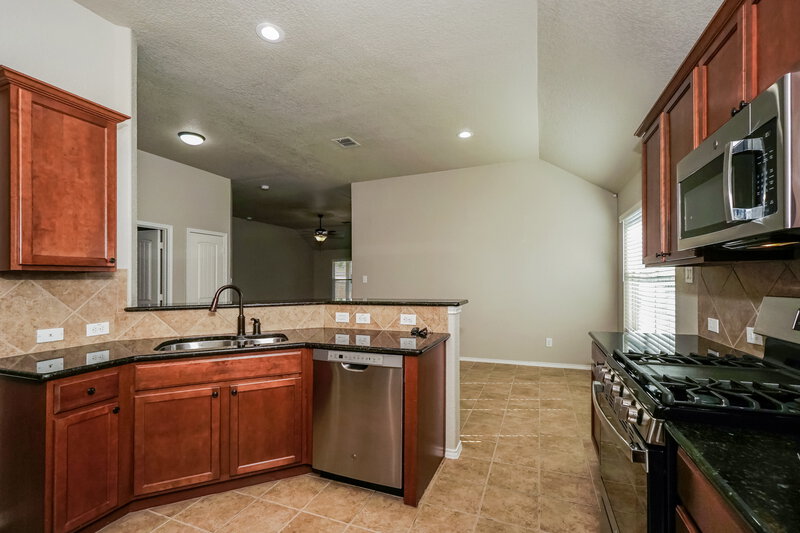 1,630/Mo, 8510 Winchester Way San Antonio, TX 78254 Kitchen View