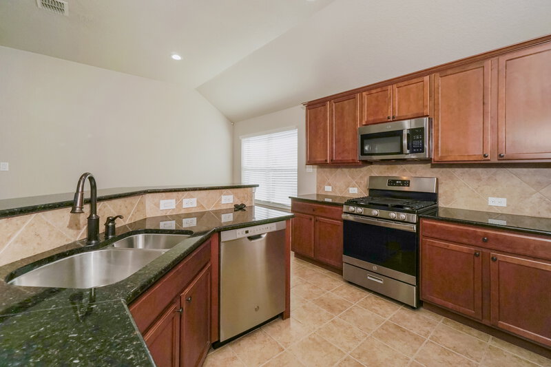 1,630/Mo, 8510 Winchester Way San Antonio, TX 78254 Kitchen View 2