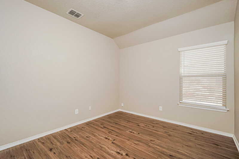 1,630/Mo, 8510 Winchester Way San Antonio, TX 78254 Bedroom View 2