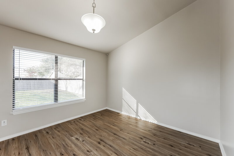 1,820/Mo, 7215 Enchanted Flame St San Antonio, TX 78250 Dining Room View