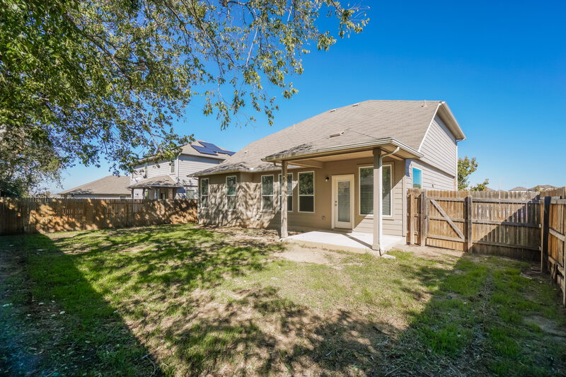 1,785/Mo, 1338 Ace Ranch St New Braunfels, TX 78130 Backyard View