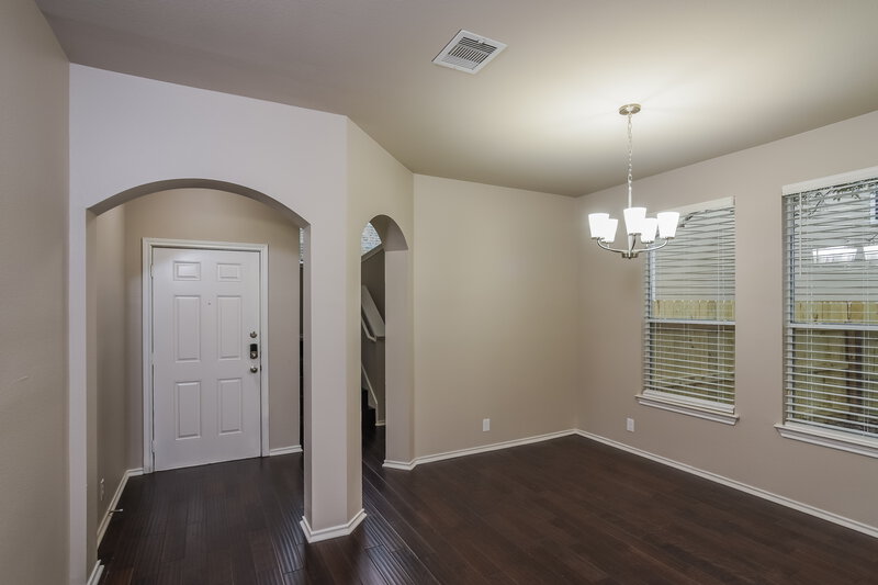 1,865/Mo, 8626 Sarasota Woods San Antonio, TX 78250 Dining Room View 2