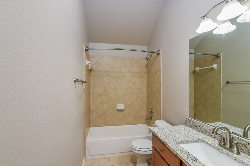 1,865/Mo, 8626 Sarasota Woods San Antonio, TX 78250 Bathroom View