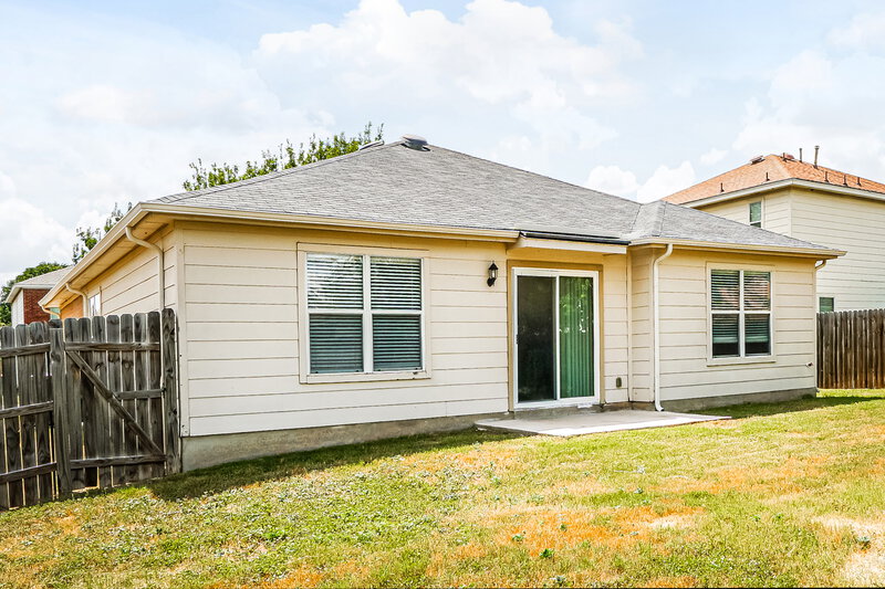 1,790/Mo, 15810 Brisbane Dr Selma, TX 78154 Rear View