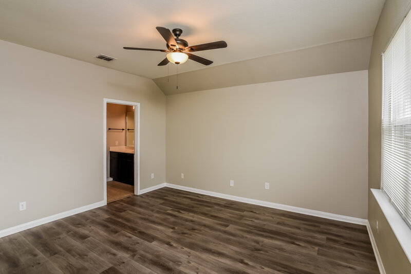 1,830/Mo, 243 Posey Pass New Braunfels, TX 78132 Main Bedroom View