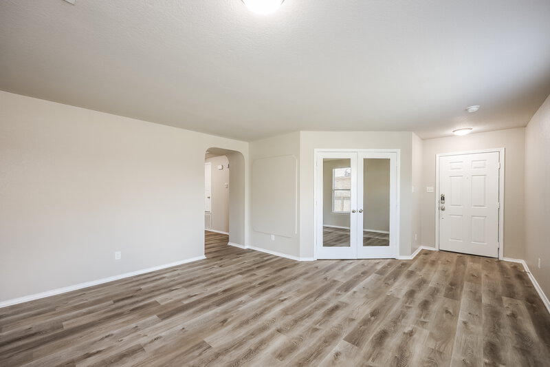 2,105/Mo, 13510 Sundance Scape San Antonio, TX 78245 Living Room View 3
