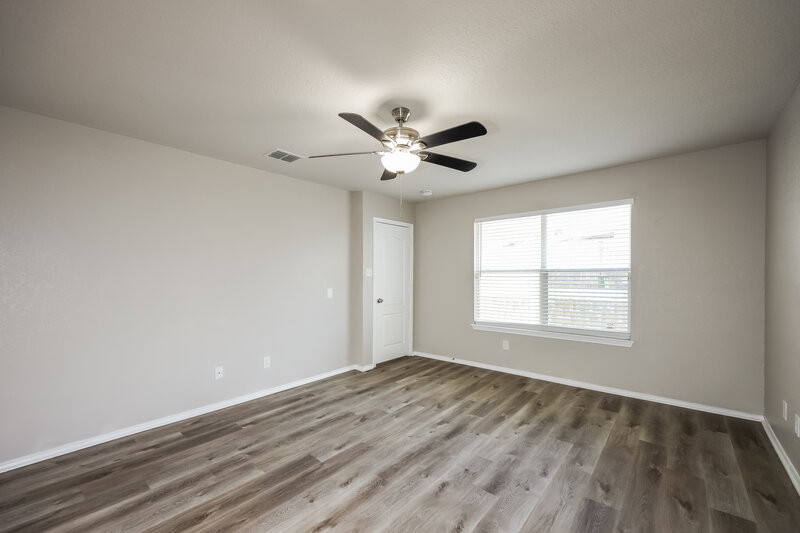 2,105/Mo, 13510 Sundance Scape San Antonio, TX 78245 Main Bedroom View 2
