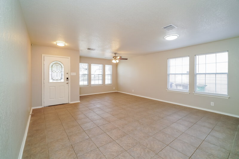 2,155/Mo, 6515 Falcons Hts San Antonio, TX 78233 Living Room View