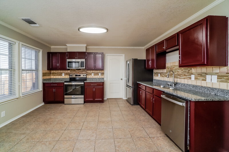 2,155/Mo, 6515 Falcons Hts San Antonio, TX 78233 Kitchen View