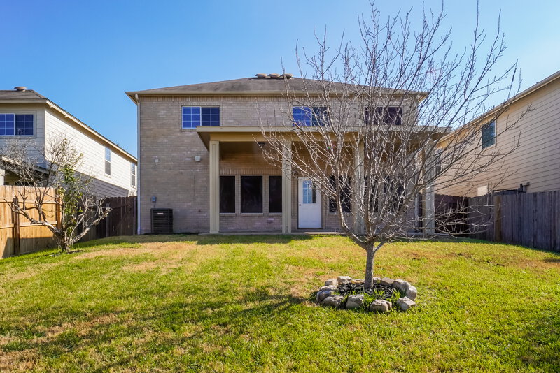 2,155/Mo, 6515 Falcons Hts San Antonio, TX 78233 Rear View