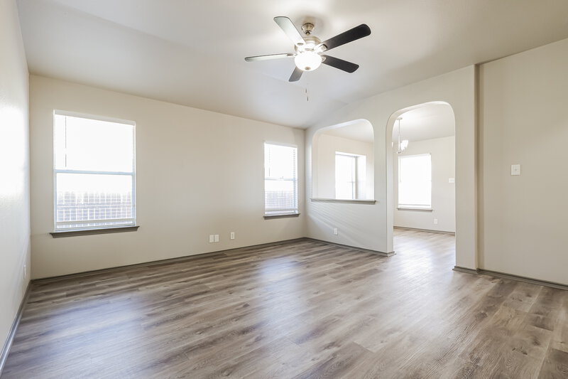 1,660/Mo, 316 Hummingbird Dr New Braunfels, TX 78130 Living Room View