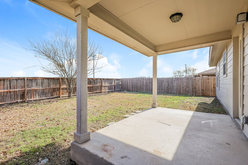 1,660/Mo, 316 Hummingbird Dr New Braunfels, TX 78130 Covered Patio View