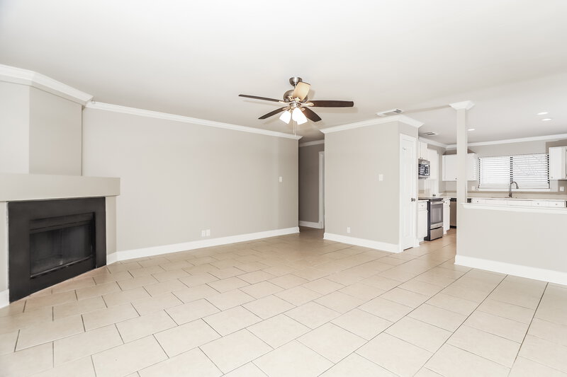 1,580/Mo, 9330 Arden Bnd San Antonio, TX 78250 Living Room View