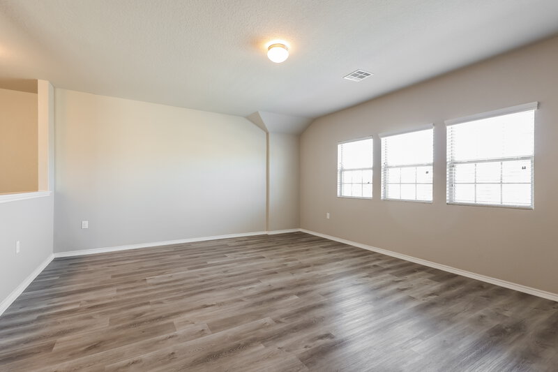 2,090/Mo, 5930 Bridle Bnd San Antonio, TX 78218 Loft View