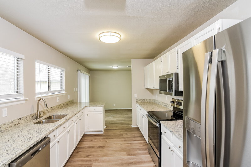 2,170/Mo, 12838 Hunting Bear San Antonio, TX 78249 Kitchen View