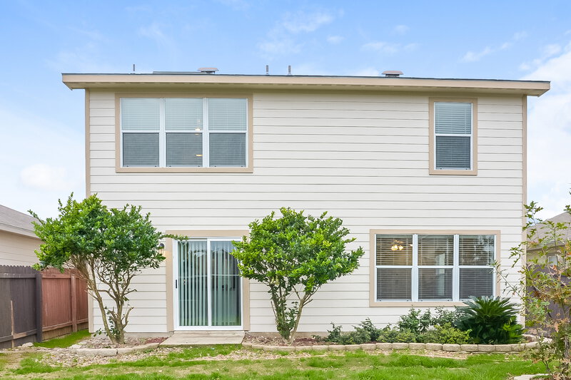 1,965/Mo, 11235 Dublin Woods San Antonio, TX 78254 Rear View