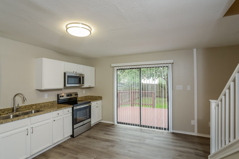 1,615/Mo, 11319 Bronze Sand San Antonio, TX 78253 Kitchen View 2