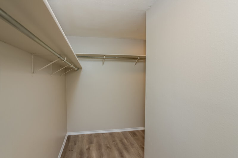 1,615/Mo, 11319 Bronze Sand San Antonio, TX 78253 Walk In Closet View