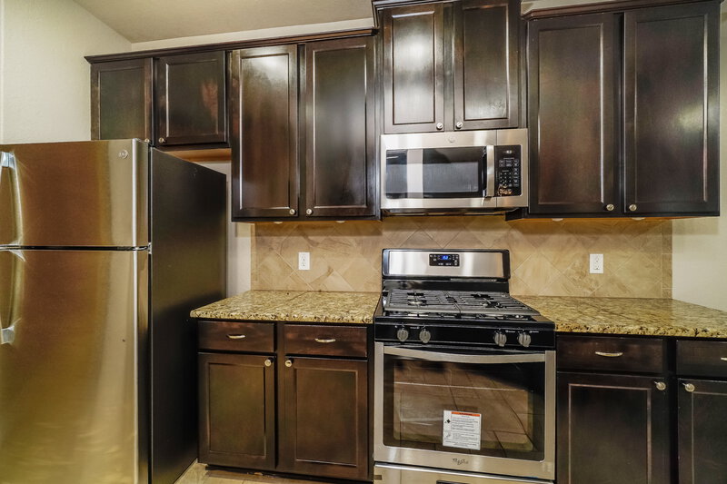 2,320/Mo, 640 Community Dr New Braunfels, TX 78132 Kitchen View