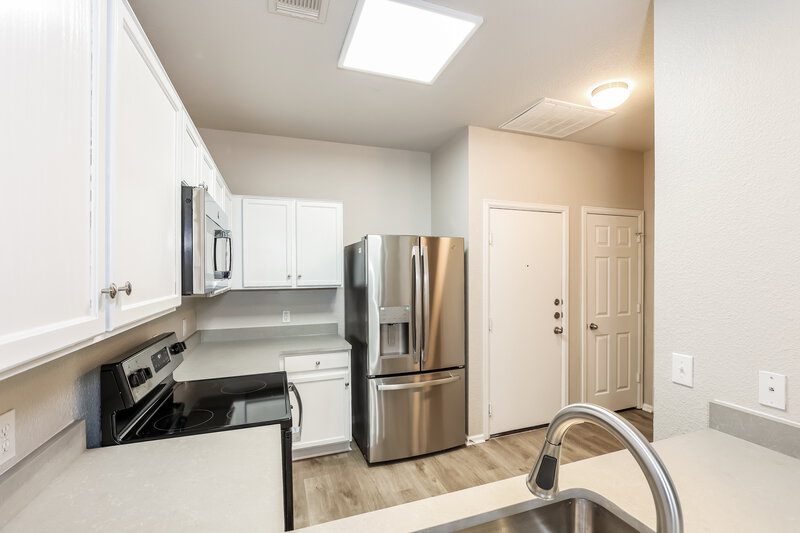 1,775/Mo, 13508 Bristow Dawn San Antonio, TX 78217 Kitchen View