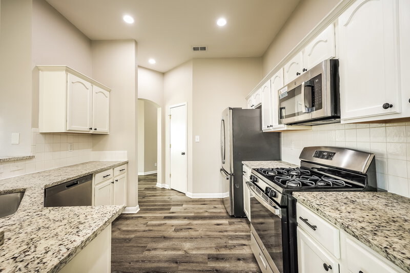 1,670/Mo, 8443 Rita Blanca St Converse, TX 78109 Kitchen View