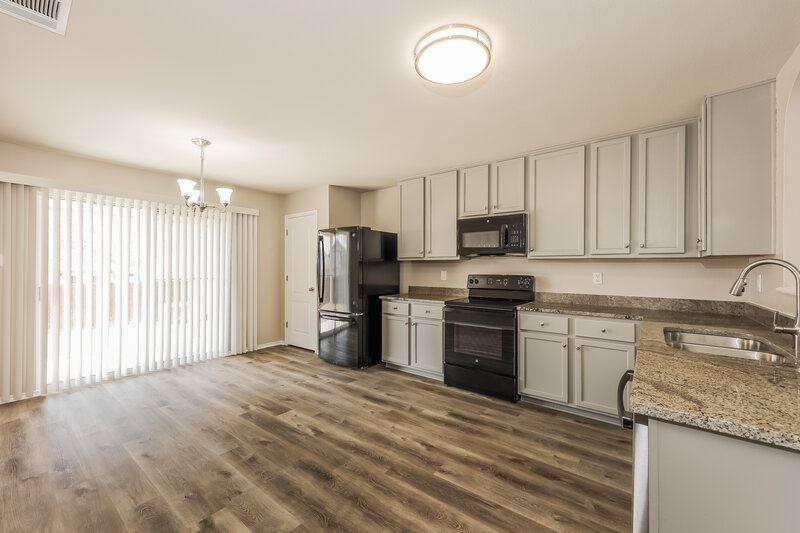 2,320/Mo, 415 Golden Walk San Antonio, TX 78227 Kitchen View