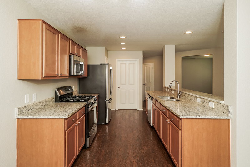 1,830/Mo, 3411 Maguey Trl San Antonio, TX 78245 Kitchen View 2