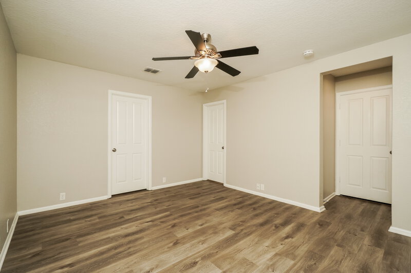1,830/Mo, 3411 Maguey Trl San Antonio, TX 78245 Main Bedroom View 2