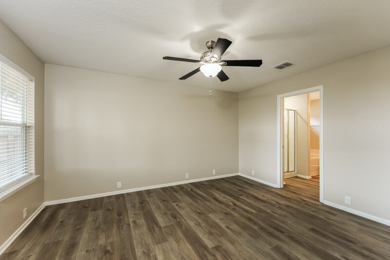 2,030/Mo, 3411 Maguey Trl San Antonio, TX 78245 Main Bedroom View 2