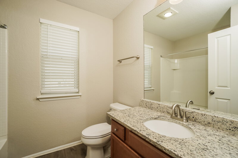 1,830/Mo, 3411 Maguey Trl San Antonio, TX 78245 Bathroom View