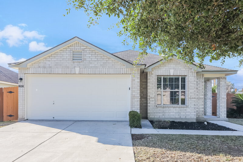 1,875/Mo, 8634 Laguna Rio San Antonio, TX 78251 External View