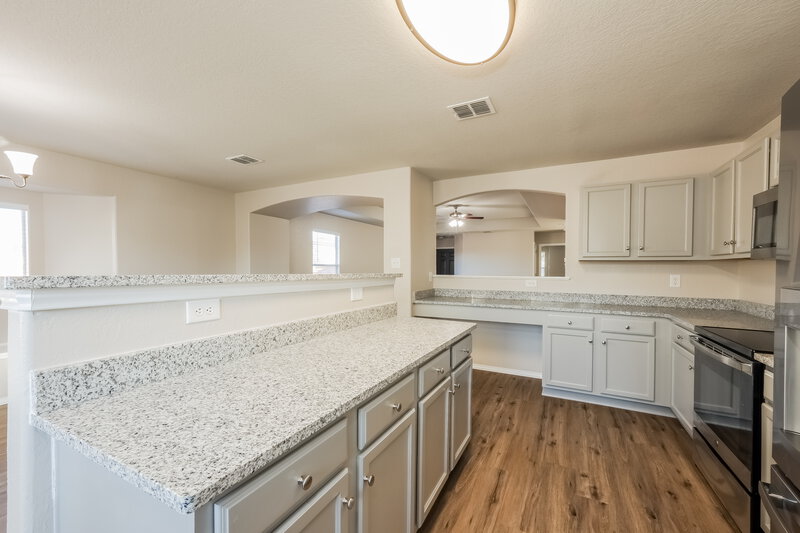 1,875/Mo, 8634 Laguna Rio San Antonio, TX 78251 Kitchen View 2