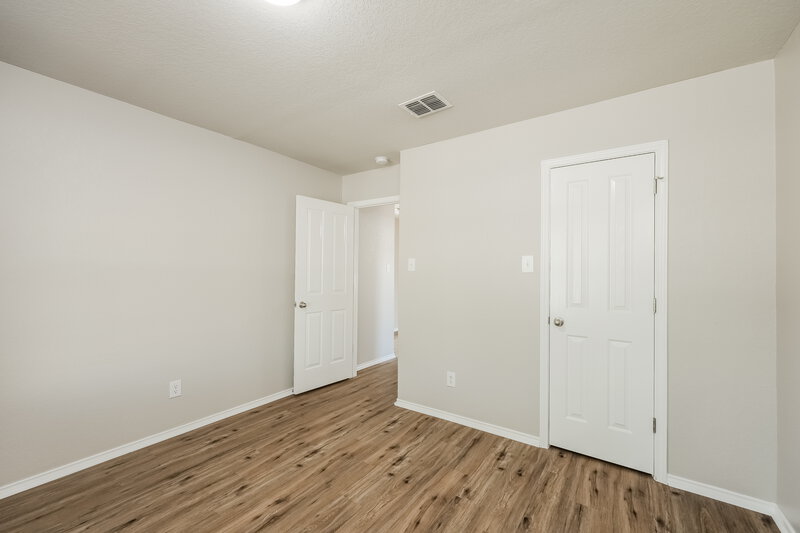 1,875/Mo, 8634 Laguna Rio San Antonio, TX 78251 Bedroom View 4
