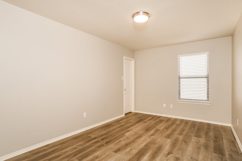2,300/Mo, 6763 Wayman Rdg Live Oak, TX 78233 Bedroom View 3