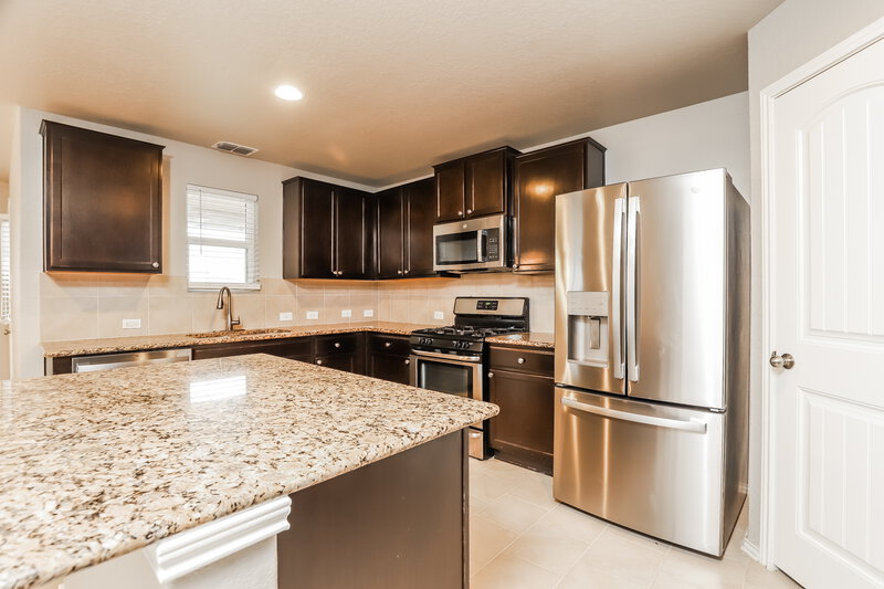 2,180/Mo, 8814 Double Oak San Antonio, TX 78254 Kitchen View 2